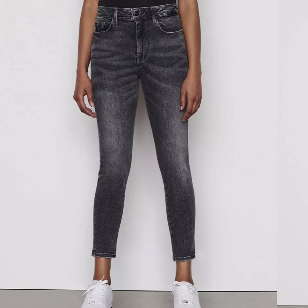 NWT FRAME Le One Skinny Crop Jeans